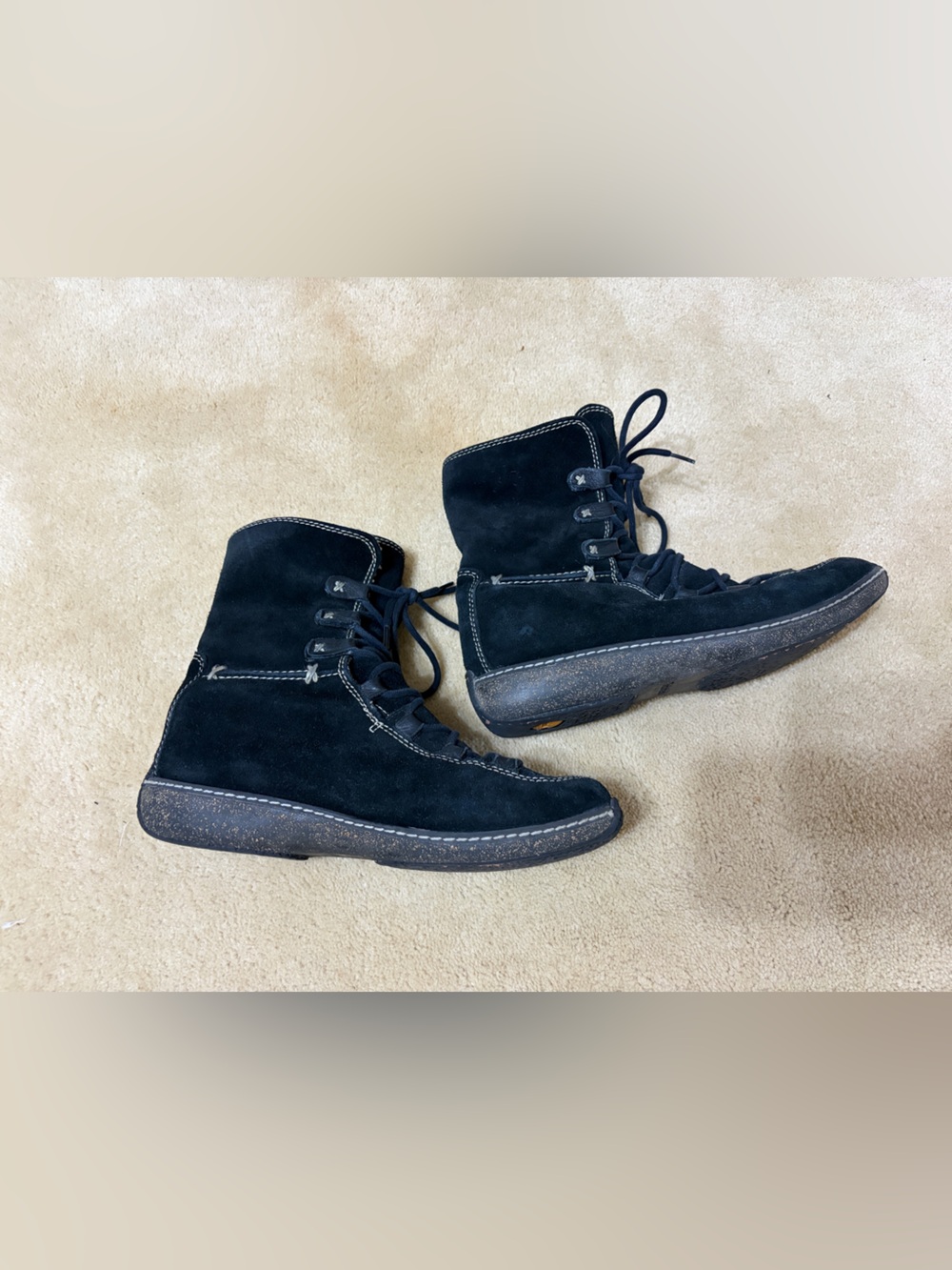 Timberland Black Suede Lace-Up Ankle Boots| size 8